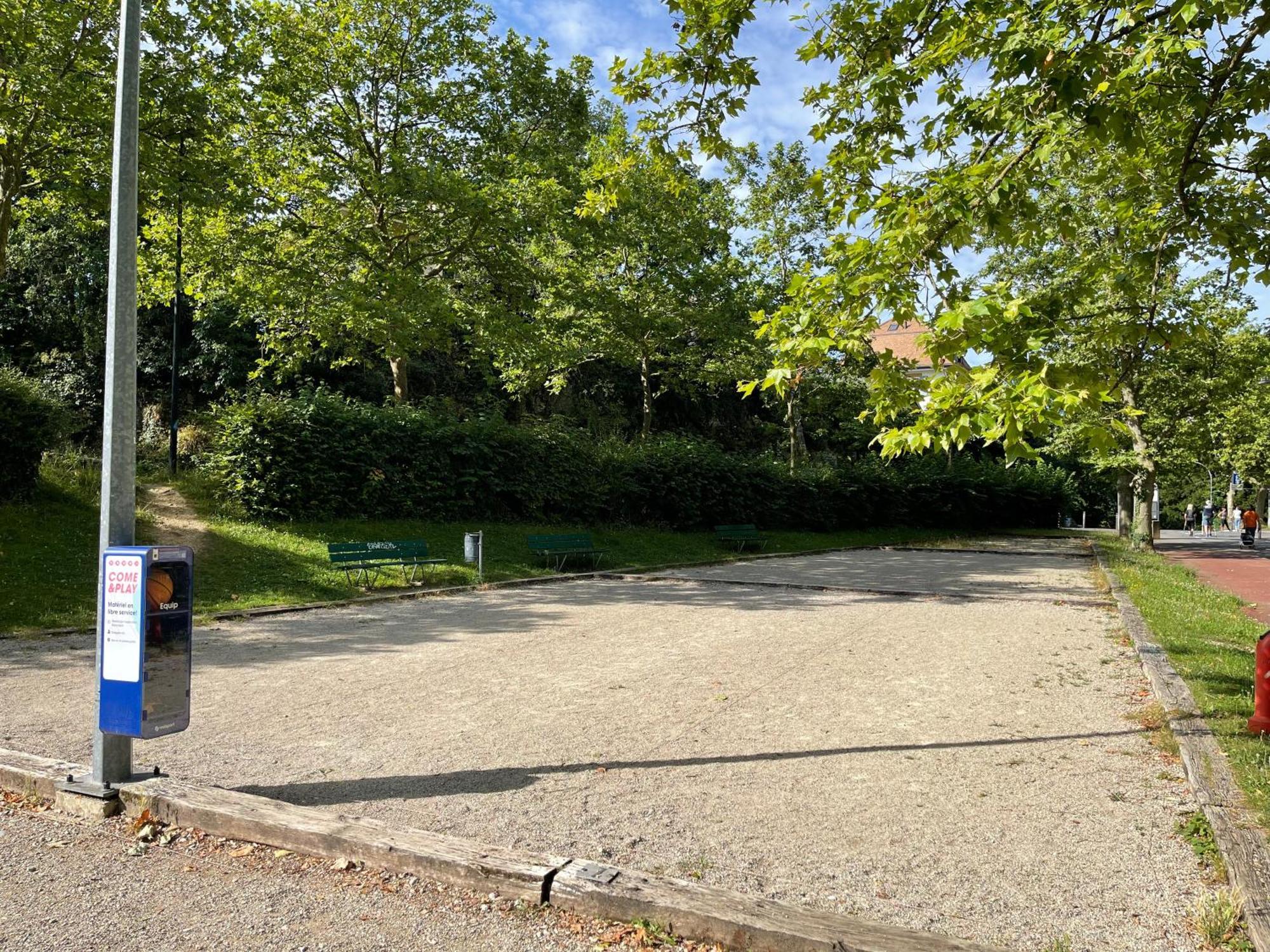 Mail 62 Apartment Neuchatel Luaran gambar
